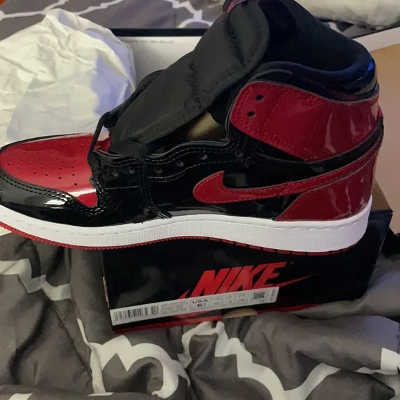 5.5 jordan retro 1 Brand NEW